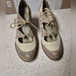 Neosens Elegant Two-Tone Lace-Up Oxfords